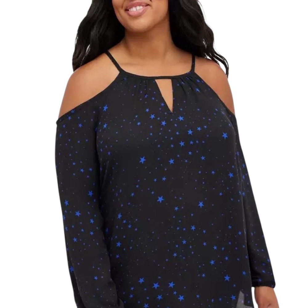 torrid Black Cold-Shoulder Top with Blue Star Print